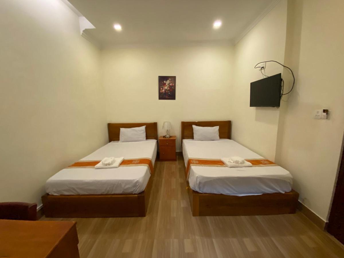 Phnom Penh Le Vincent Hotel Exterior photo