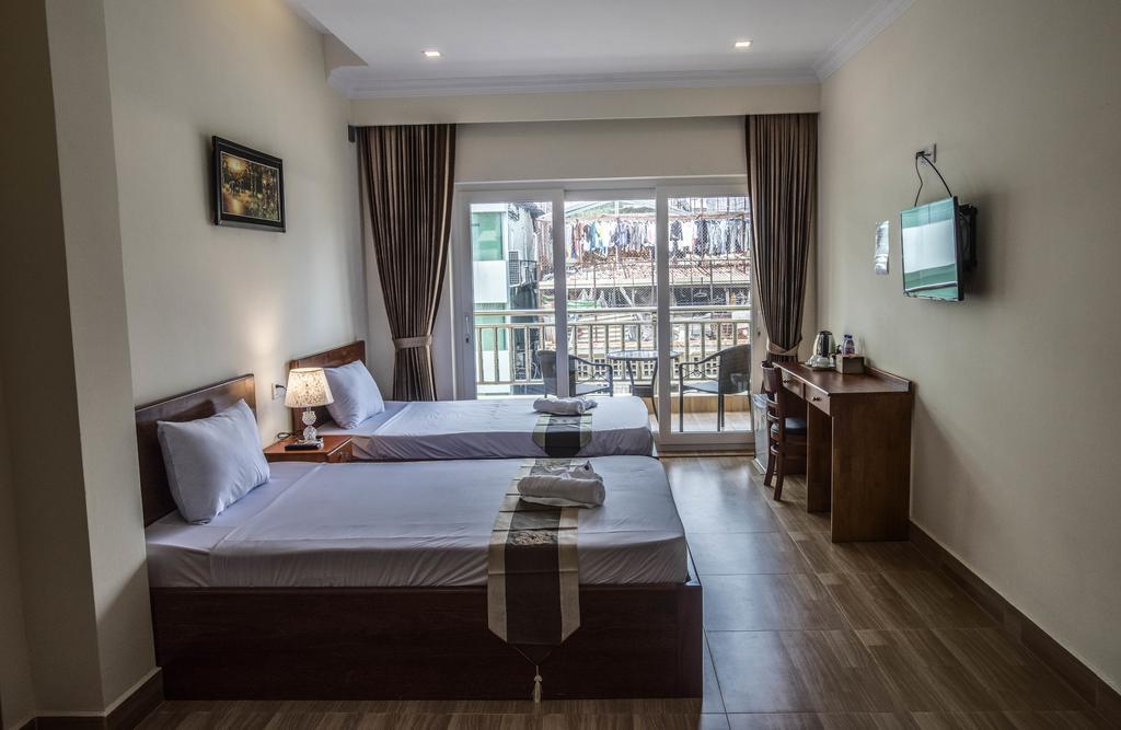 Phnom Penh Le Vincent Hotel Exterior photo